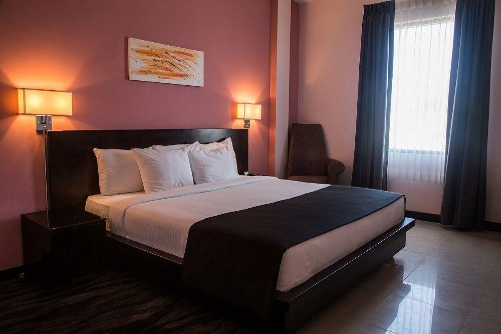 Regent Star Hotel Piarco Exterior foto